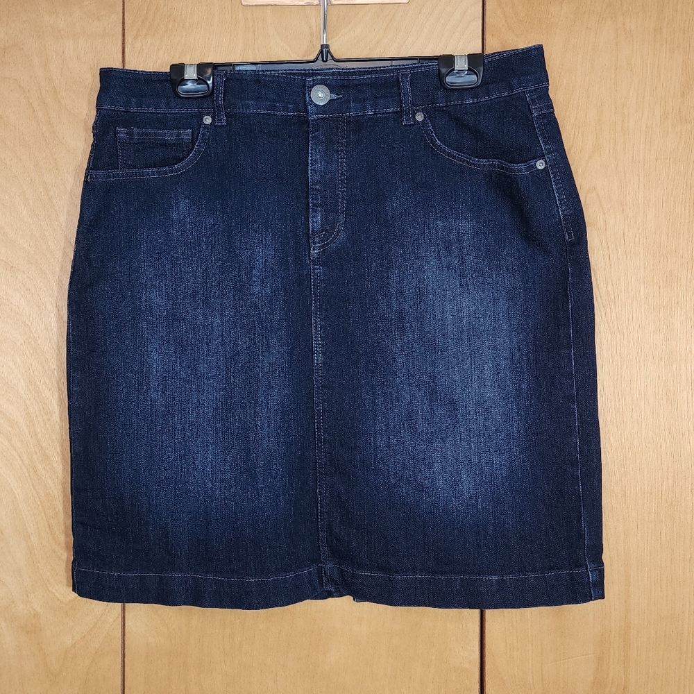 Style & Co denim skirt size 14
